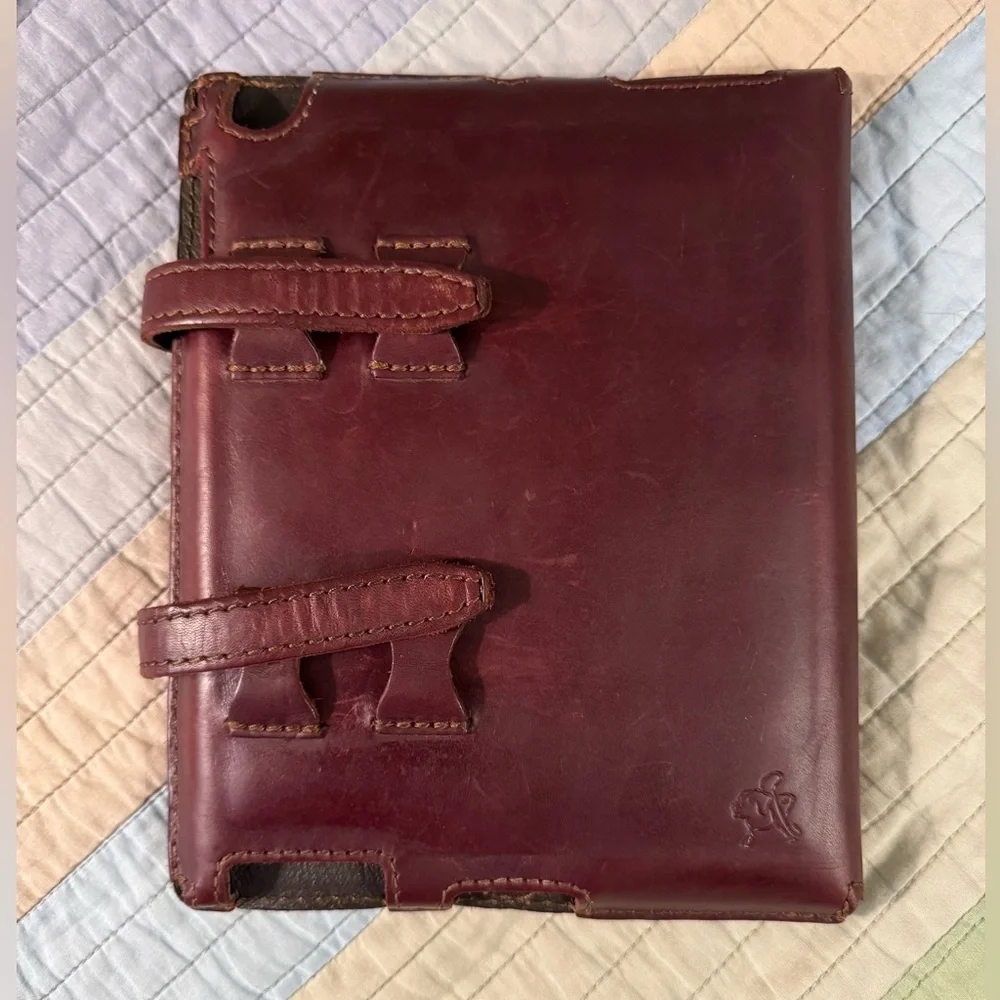 Saddleback leather company iPad tablet case